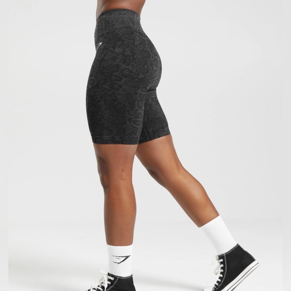 Gymshark Womens Adapt Animal Seamless Cycling Shorts | M | Urban Grey/Black NEW!